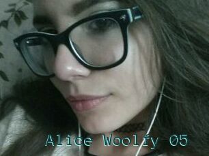 Alice_Woolfy_05