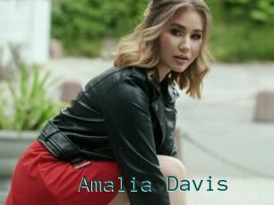 Amalia_Davis