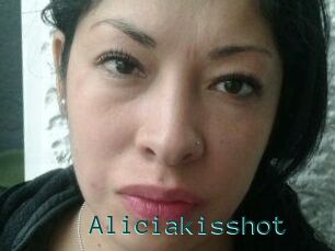 Aliciakisshot