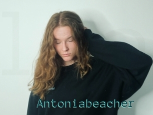 Antoniabeacher