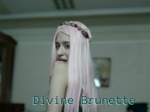 Divine_Brunette