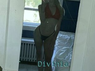 Divinia