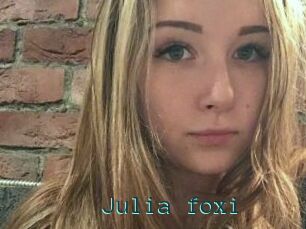 Julia_foxi