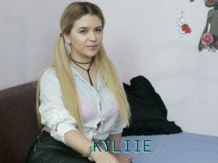 KYLIIE_