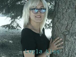 Leyla_kiss