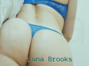 Luna_Brooks