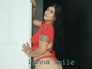 Lunna_smile