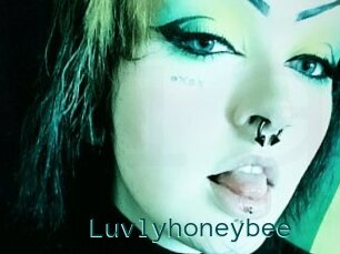 Luvlyhoneybee