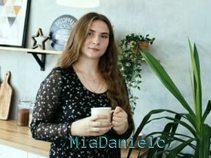 MiaDanielc