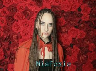 MiaFoxie