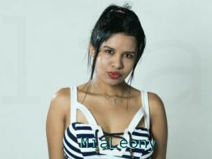MiaLeony