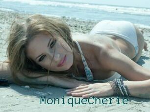 MoniqueCherie