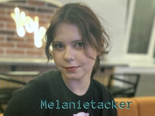 Melanietacker