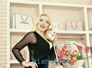 Miahotcat