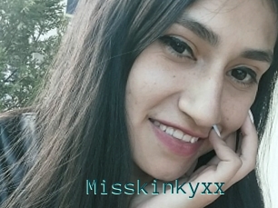 Misskinkyxx