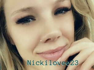 Nickilovee23