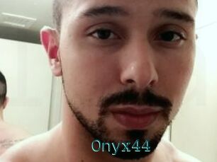 Onyx44