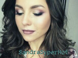 SandraSyperHot