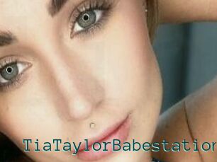 TiaTaylorBabestation
