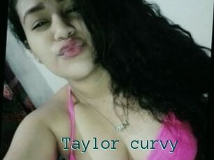 Taylor_curvy